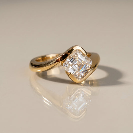 Oval Solitaire Engagement Ring – 2 CT Lab Grown Diamond