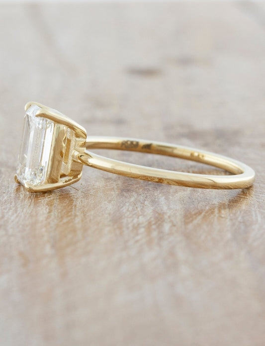 2 CT Round Three Stones Lab Grown Diamond Engagement Ring