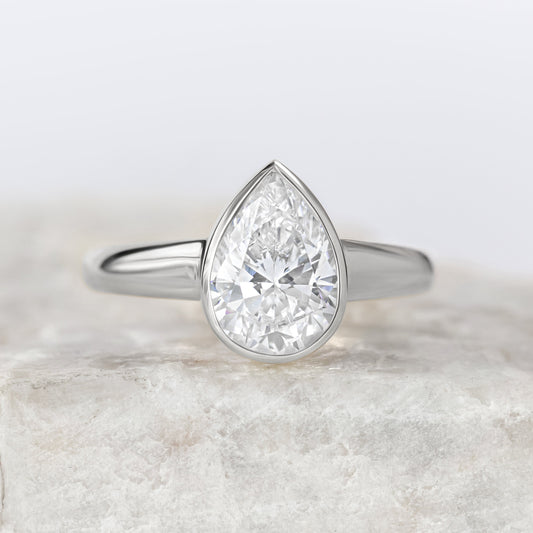2 CT Round Three Stones Lab Grown Diamond Engagement Ring