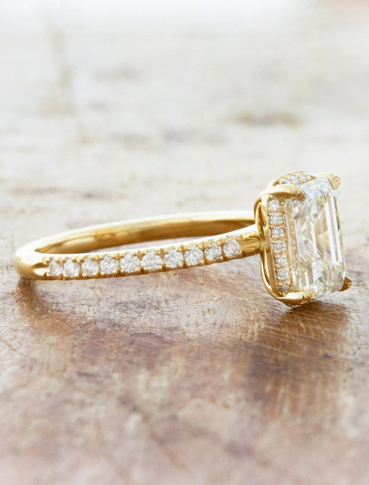 2 CT Round Three Stones Lab Grown Diamond Engagement Ring