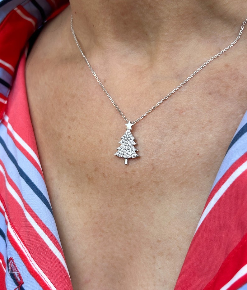 0.80 TCW Round Shape Moissanite Christmas Tree Necklace