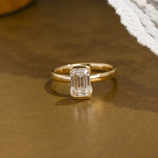 2 CT Round Three Stones Lab Grown Diamond Engagement Ring