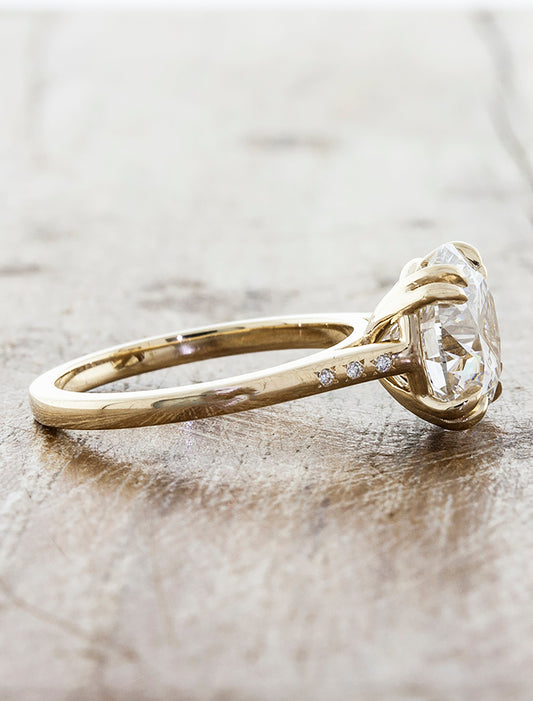 2 CT Round Three Stones Lab Grown Diamond Engagement Ring