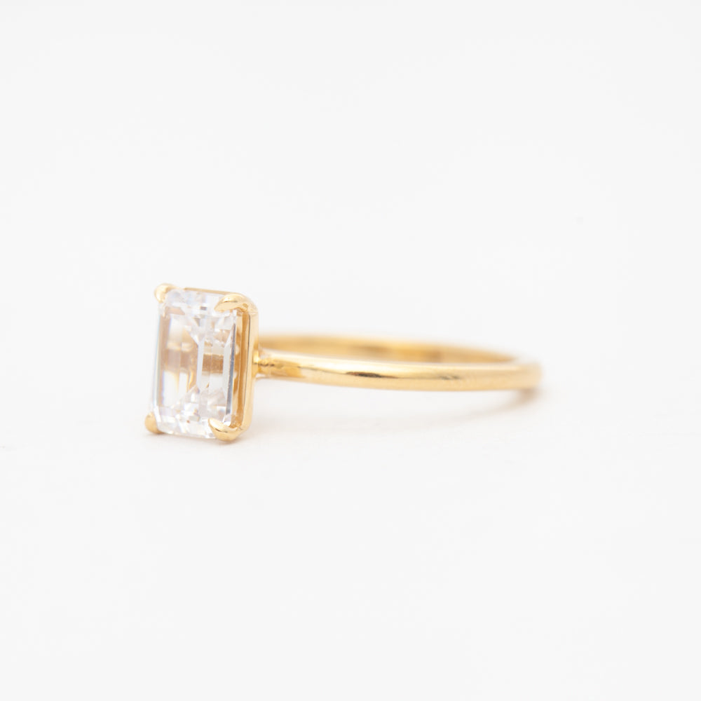 2 CT Round Three Stones Lab Grown Diamond Engagement Ring
