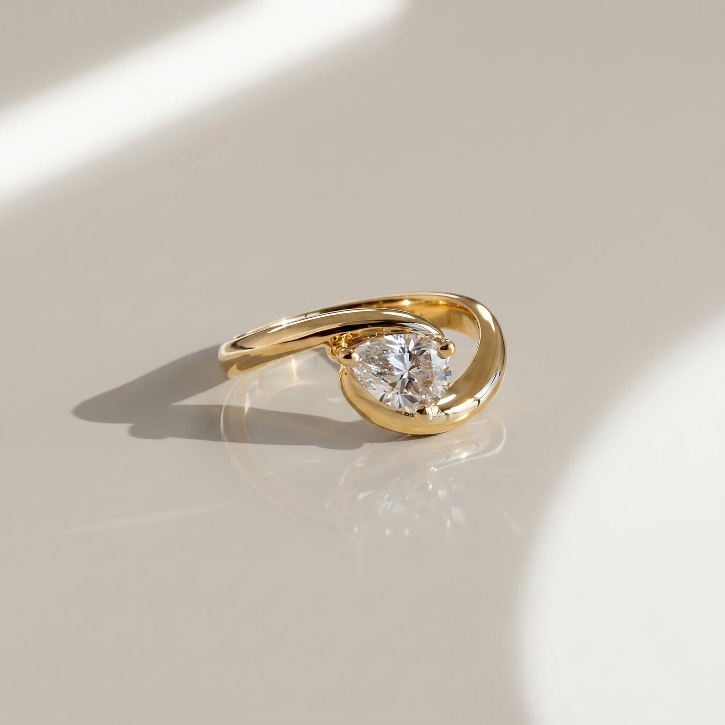 Oval Solitaire Engagement Ring – 2 CT Lab Grown Diamond