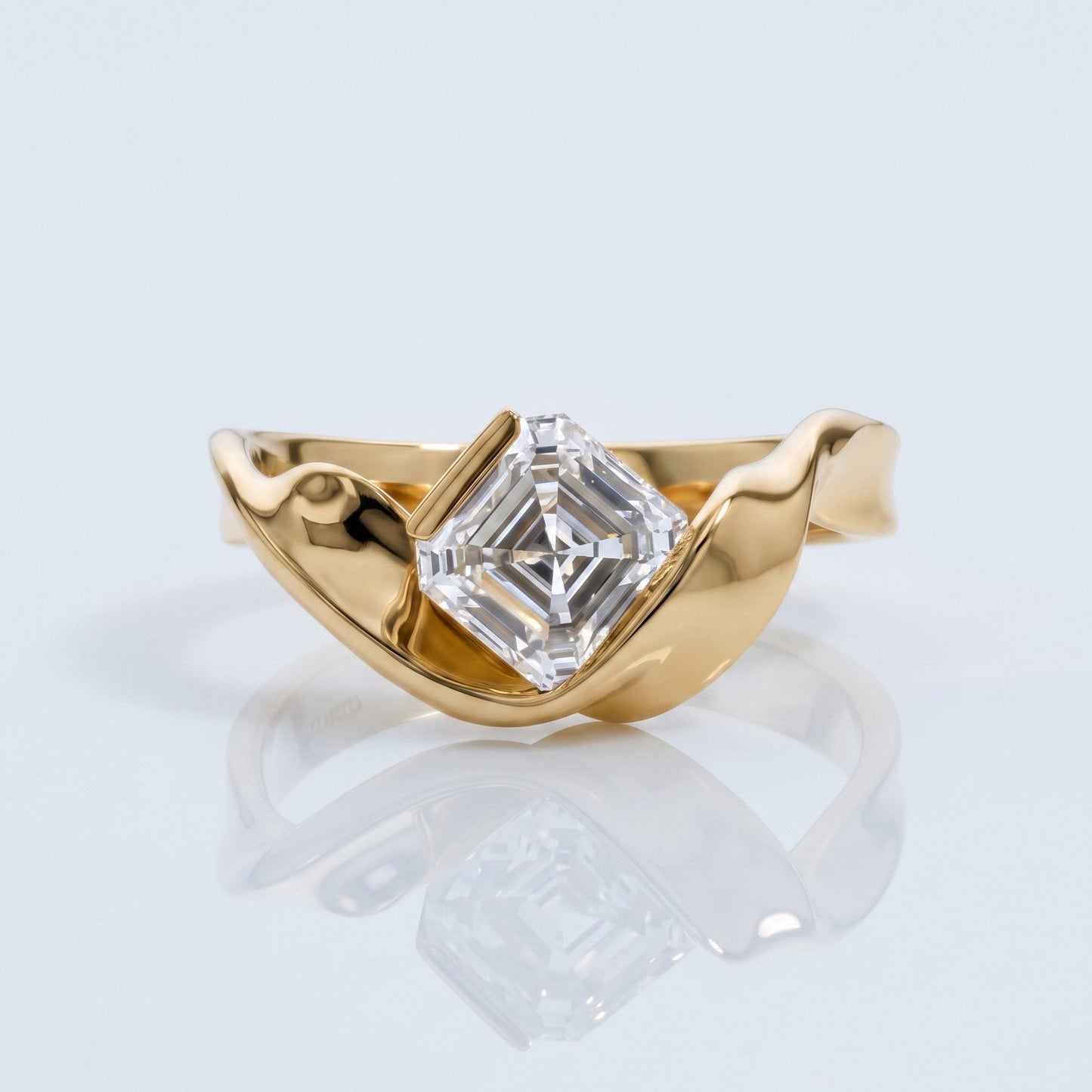 Marquise Swirl Solitaire Engagement Ring – 1 CT Lab Grown Diamond