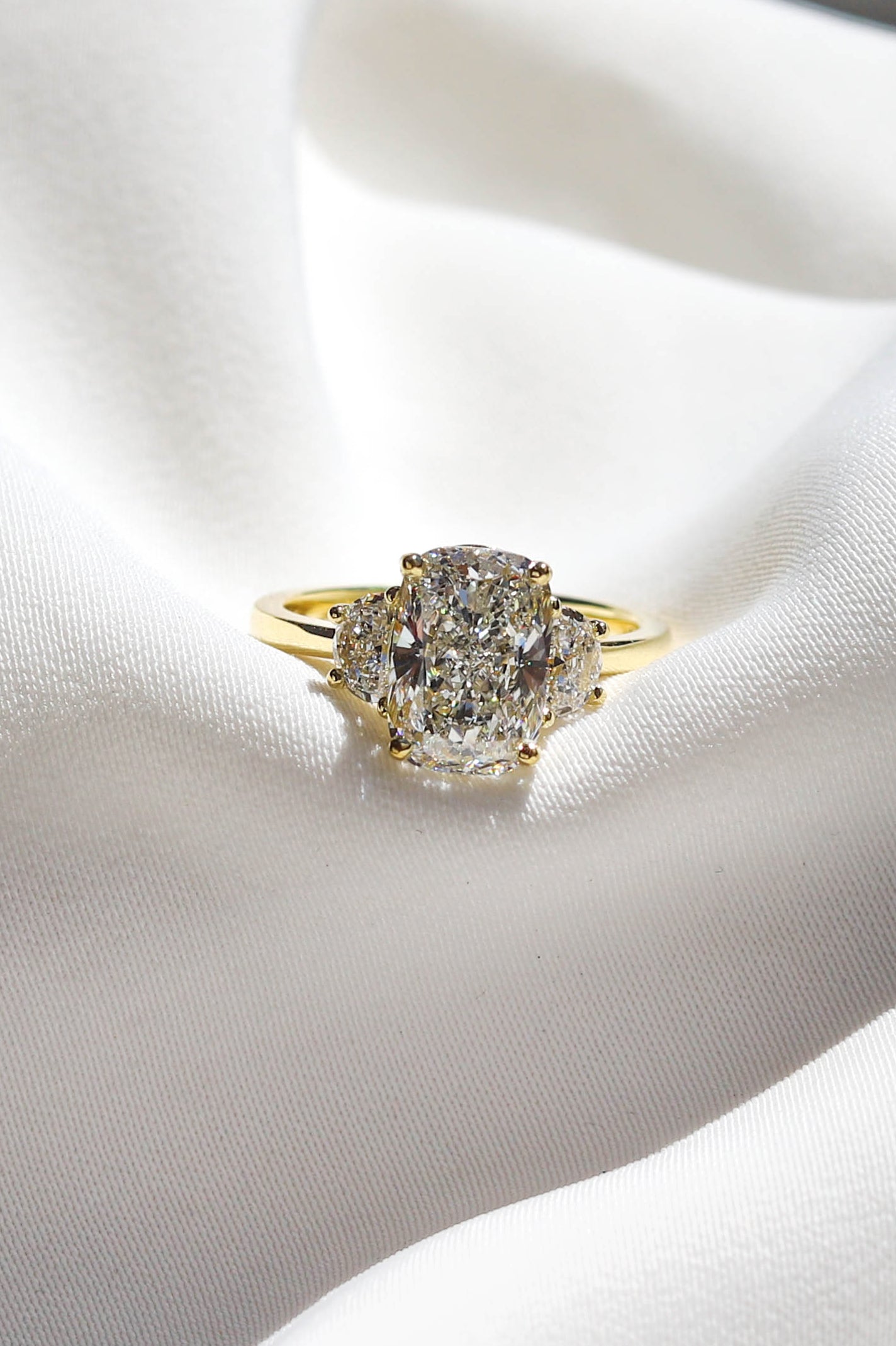2 CT Round Three Stones Lab Grown Diamond Engagement Ring