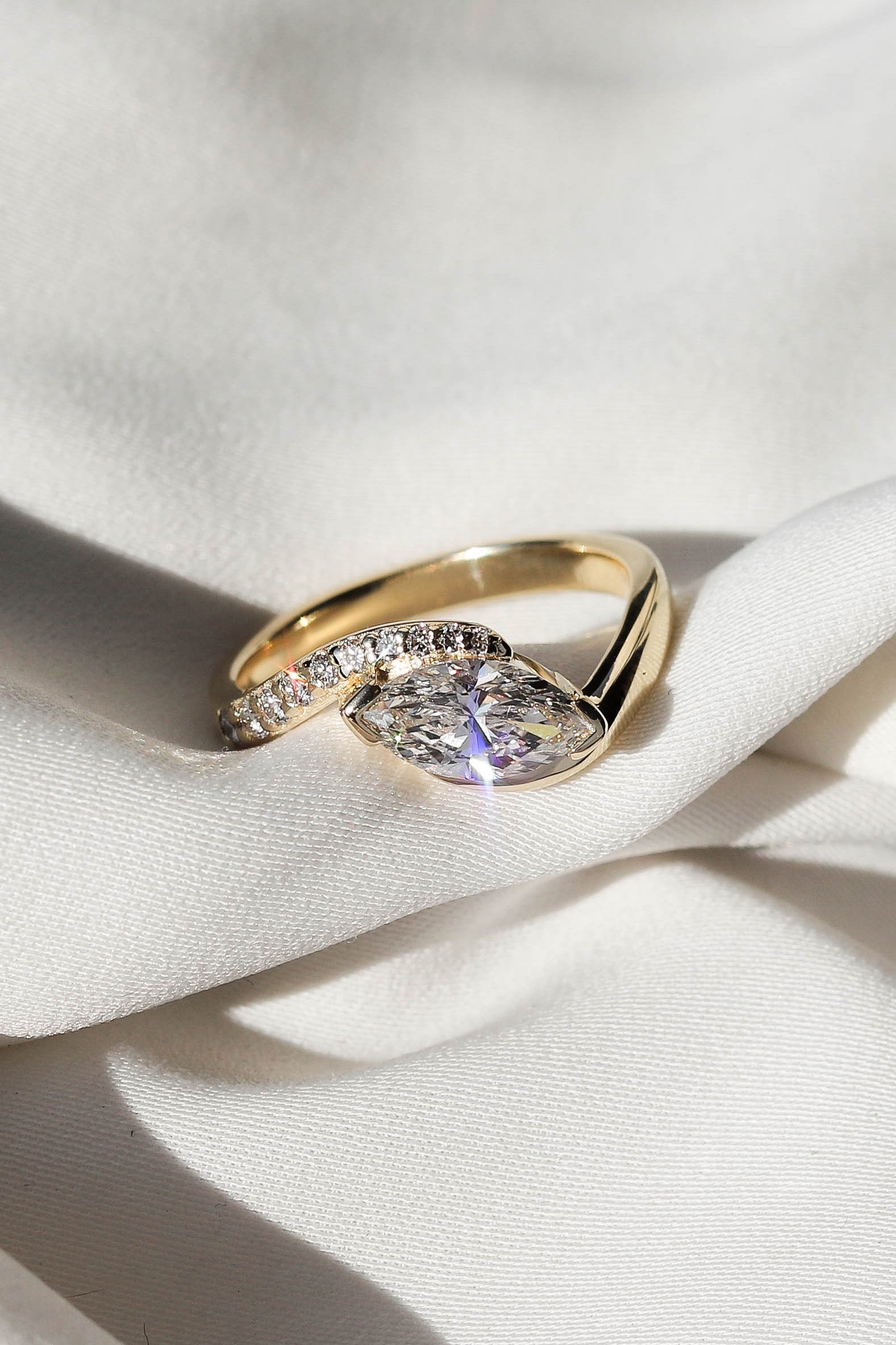 2 CT Round Three Stones Lab Grown Diamond Engagement Ring