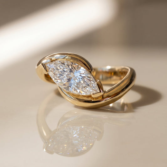 Oval Solitaire Engagement Ring – 2 CT Lab Grown Diamond