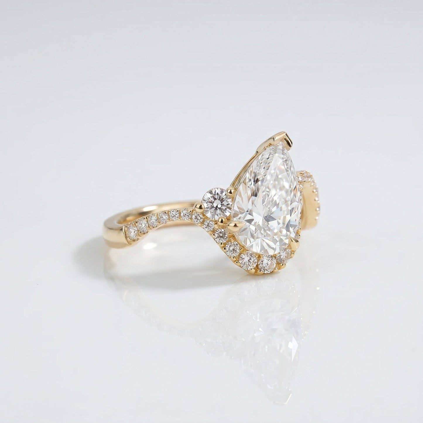 Marquise Swirl Solitaire Engagement Ring – 1 CT Lab Grown Diamond