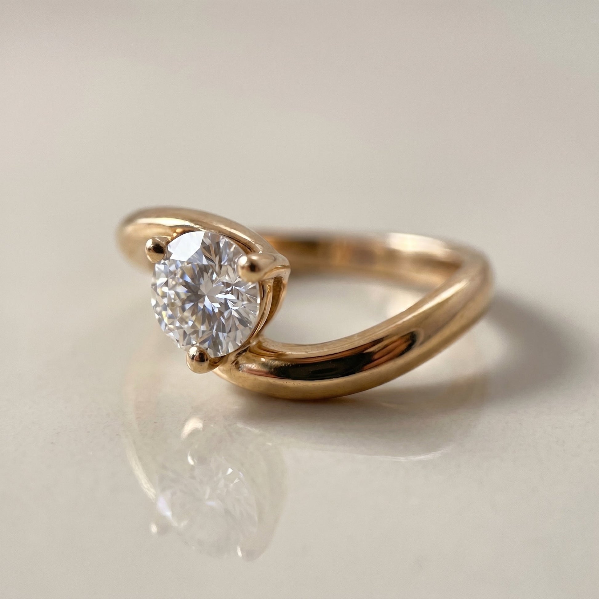 Oval Solitaire Engagement Ring – 2 CT Lab Grown Diamond