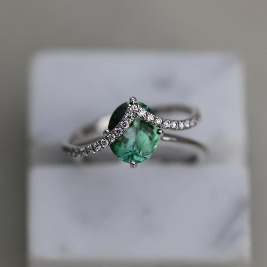 0.225 CT Round Curved CVD EF/VS Diamond Wedding Band 6