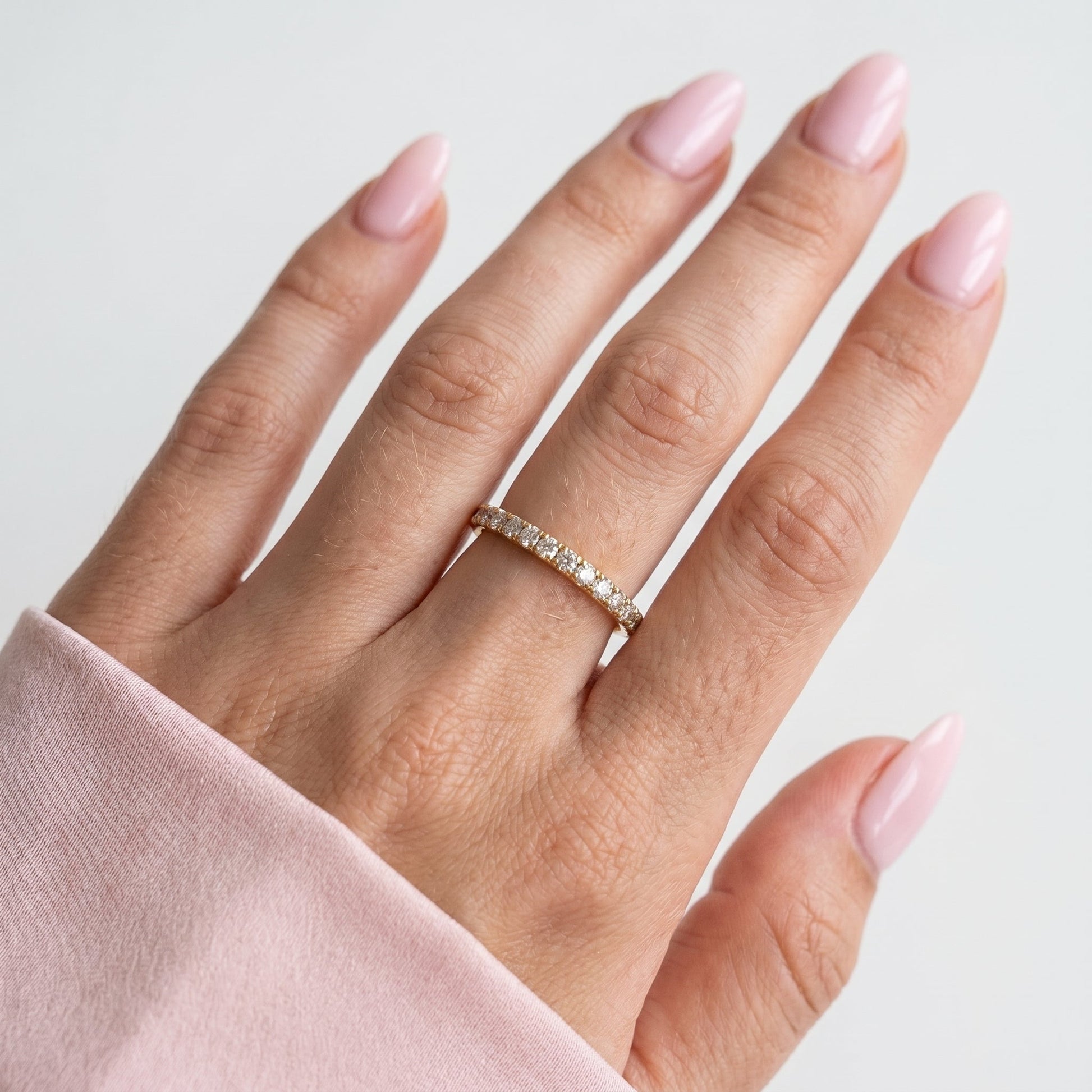0.13 TCW Round Twisted DEF/VVS Lab Grown Diamond Wedding Band