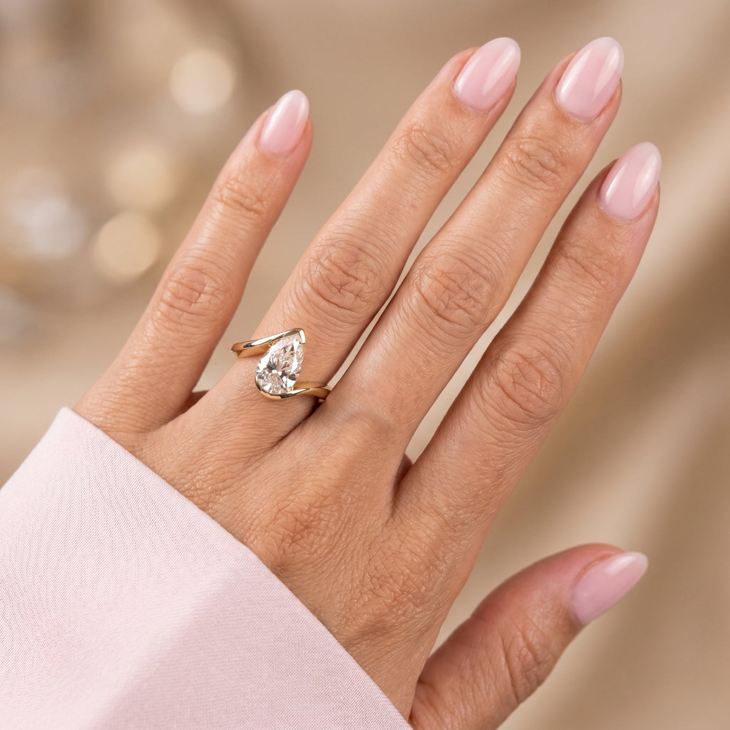Oval Solitaire Engagement Ring – 2 CT Lab Grown Diamond