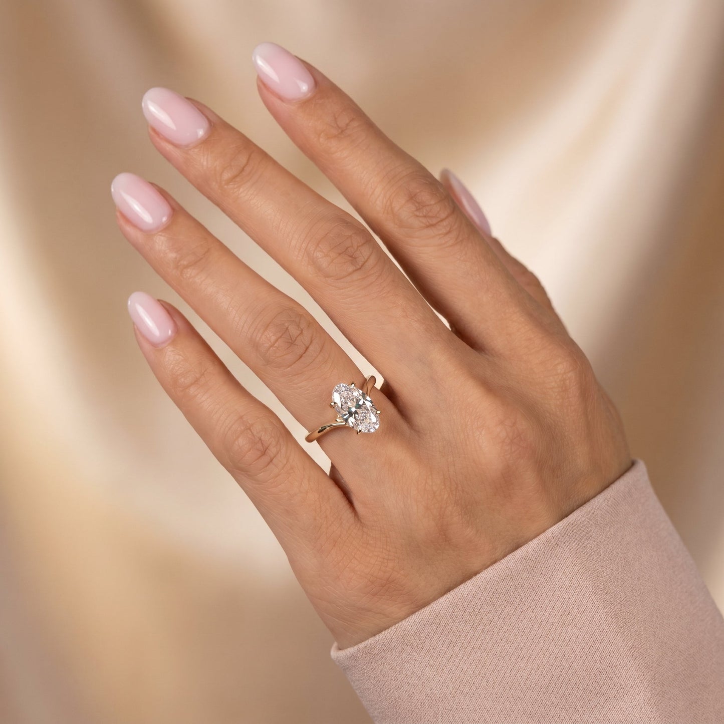 Oval Solitaire Engagement Ring – 2 CT Lab Grown Diamond