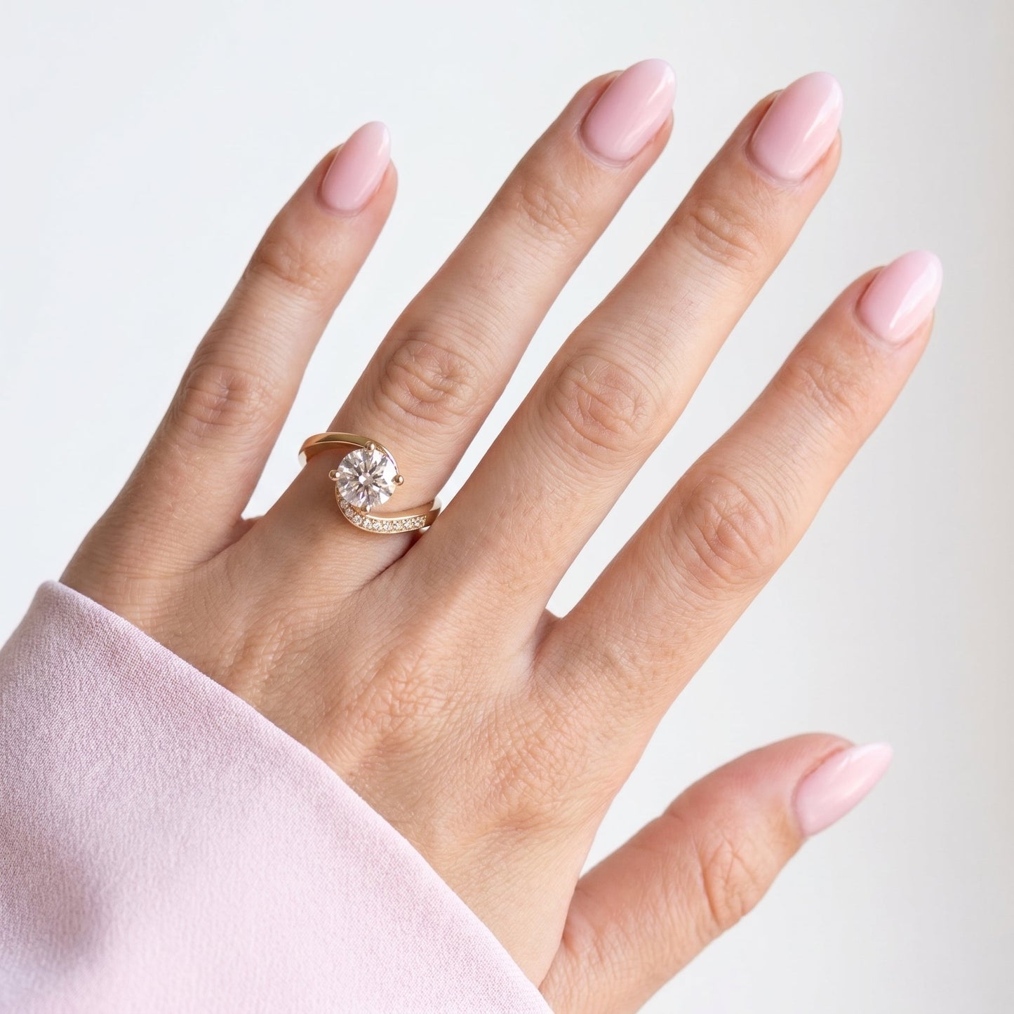 Oval Solitaire Engagement Ring – 2 CT Lab Grown Diamond