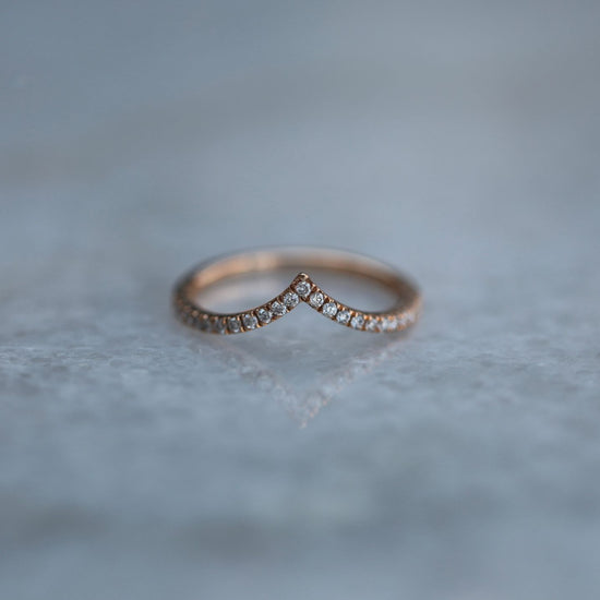 0.225 CT Round Curved CVD EF/VS Diamond Wedding Band 6