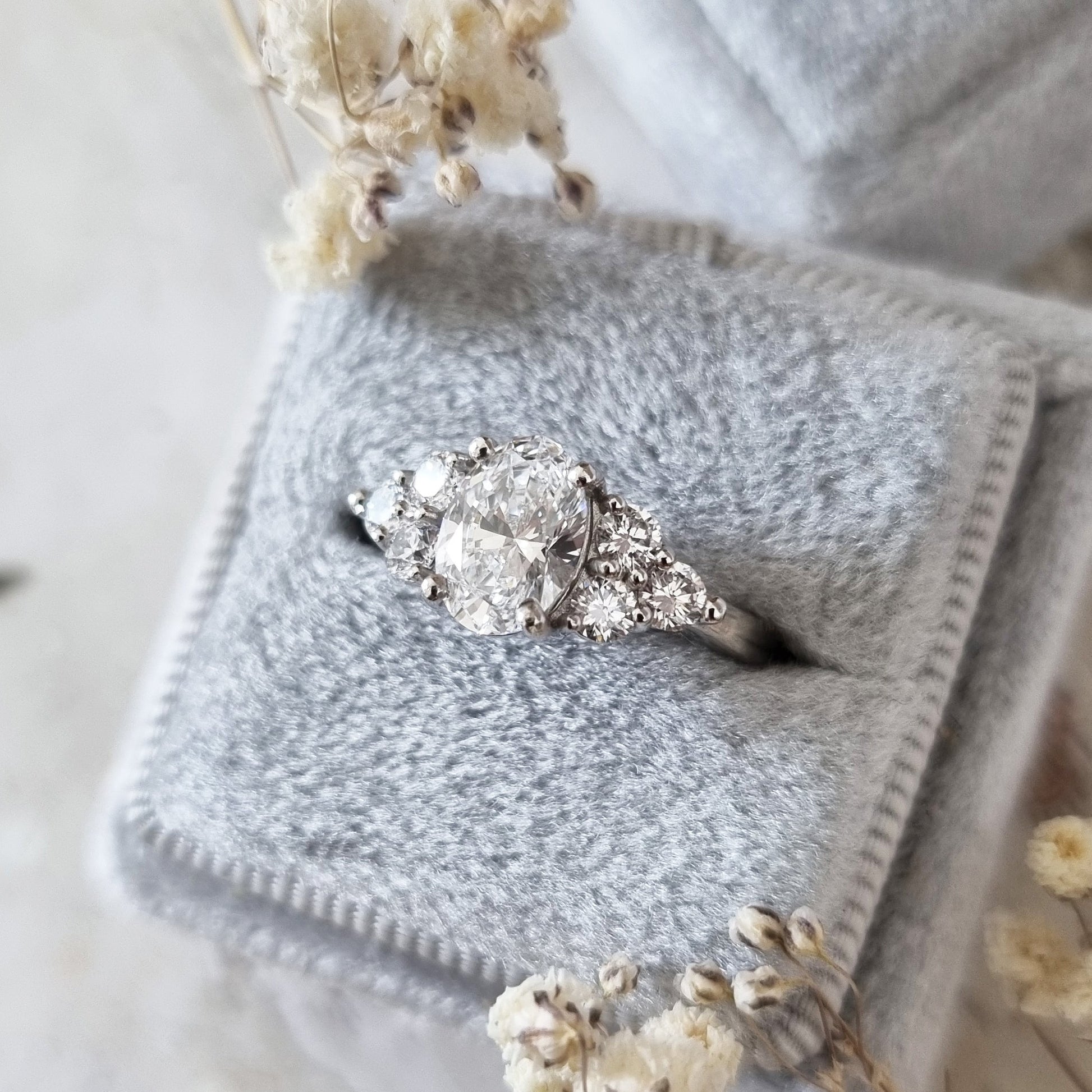 1.0 CT Round Cluster CVD F/VS1 Diamond Engagement Ring 3