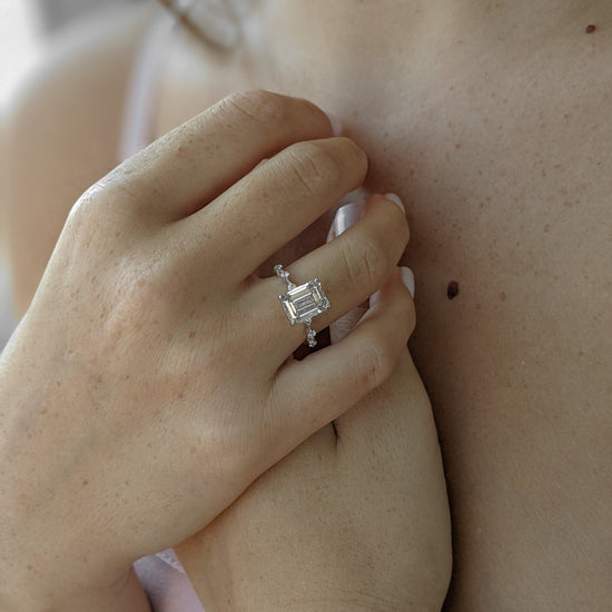 3.2 CT Emerald Solitaire CVD G/VS1 Diamond Engagement Ring 6