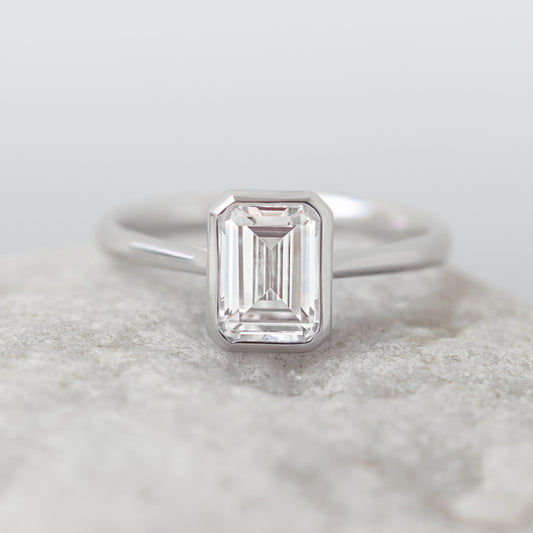2 CT Round Three Stones Lab Grown Diamond Engagement Ring