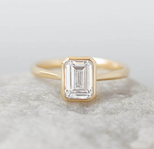 2 CT Round Three Stones Lab Grown Diamond Engagement Ring