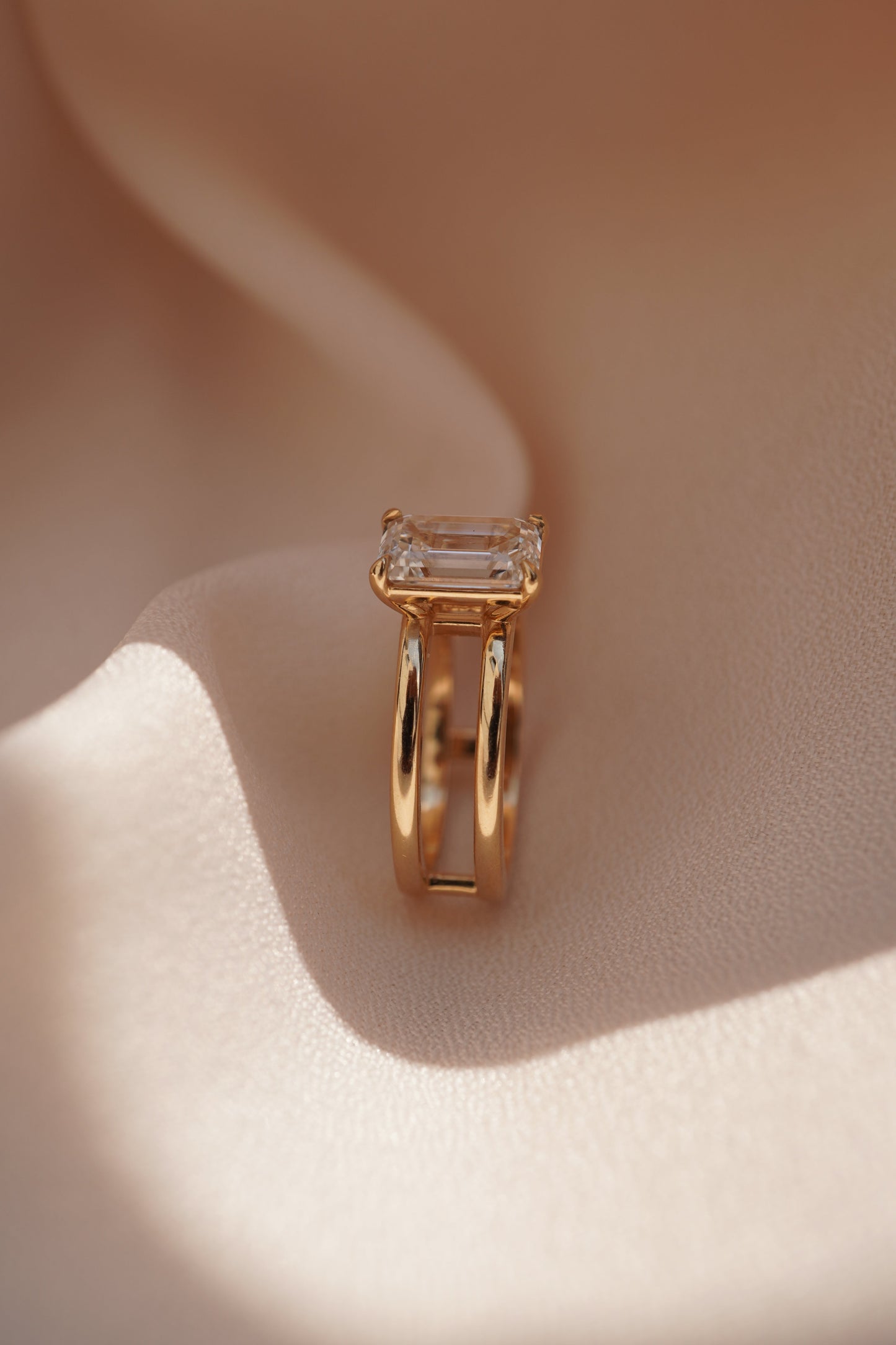 2 CT Round Three Stones Lab Grown Diamond Engagement Ring