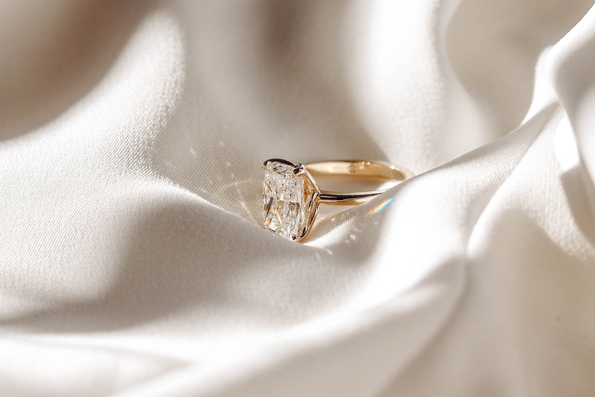 2 CT Round Three Stones Lab Grown Diamond Engagement Ring