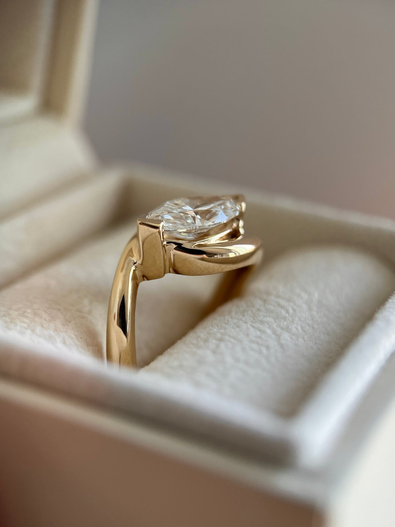 1.5 CT Marquise Lab Grown Solitaire Ring Engagement Ring (US Size 6 Ready To Ship)