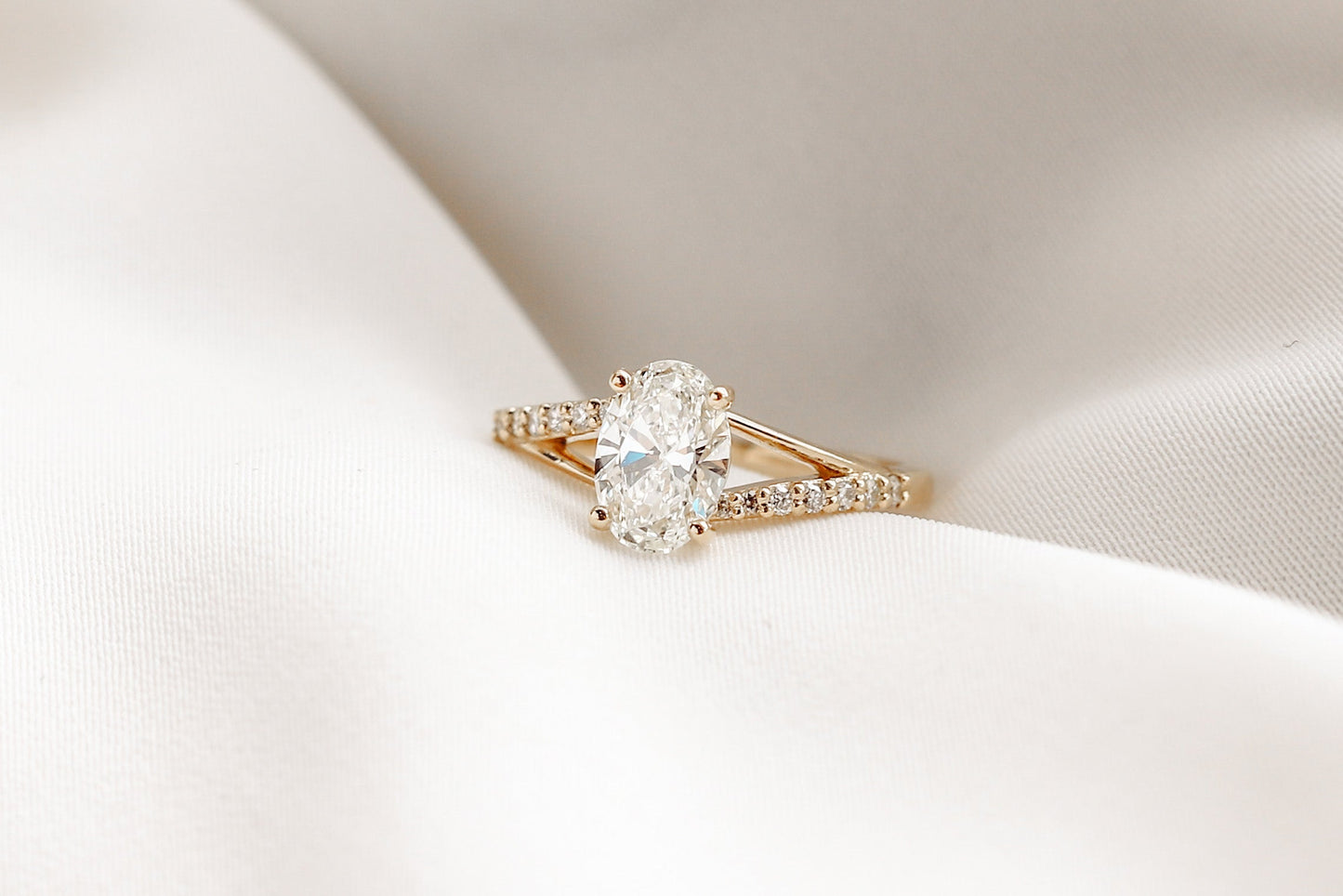 2 CT Round Three Stones Lab Grown Diamond Engagement Ring