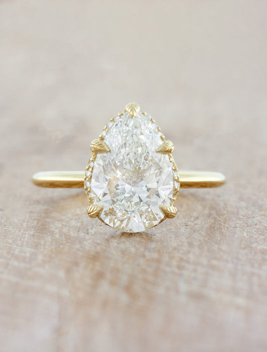 2 CT Round Three Stones Lab Grown Diamond Engagement Ring