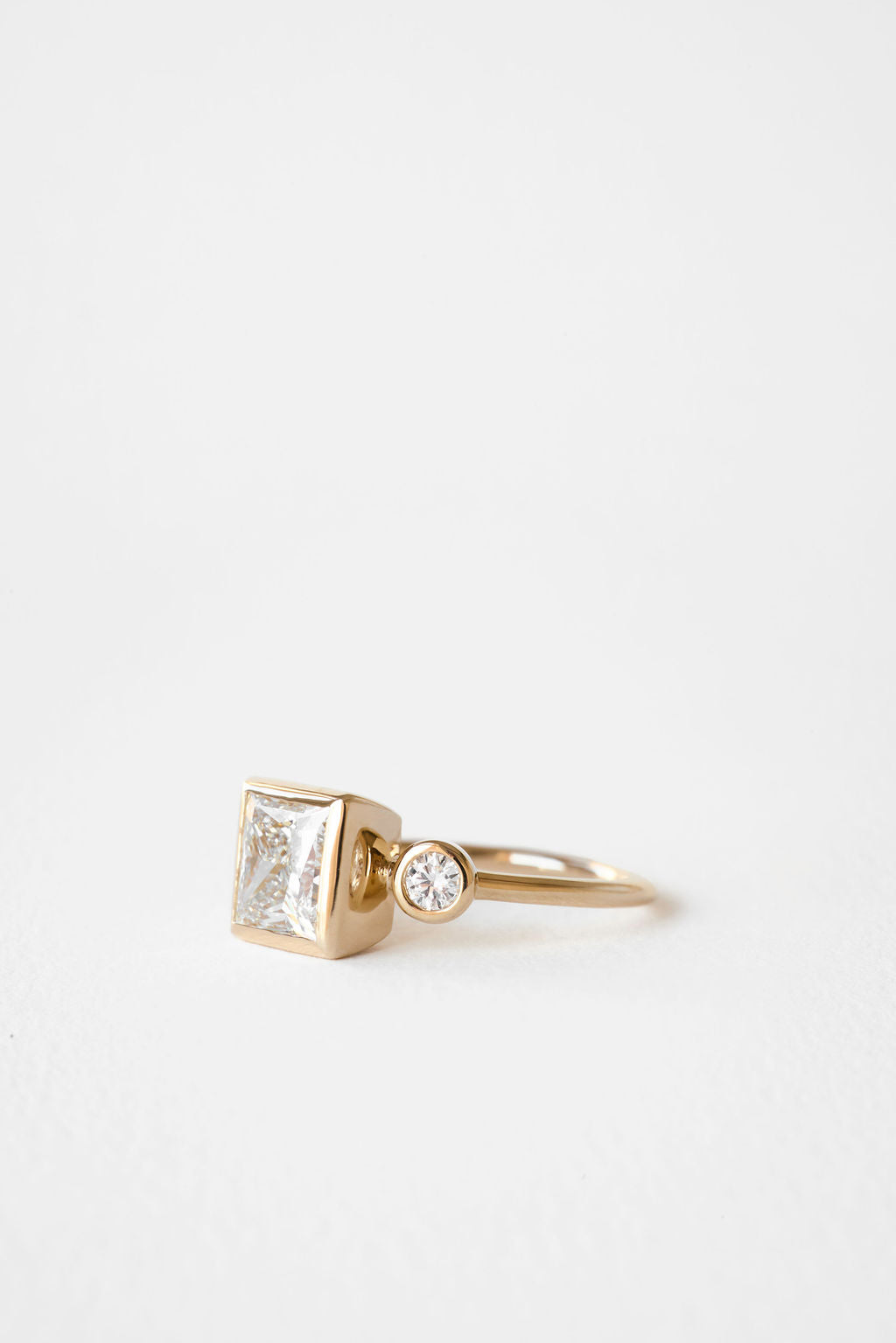 2 CT Round Three Stones Lab Grown Diamond Engagement Ring