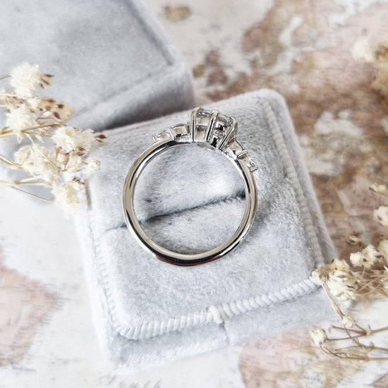 1.0 CT Round Cluster CVD E/VS1 Diamond Engagement Ring 4