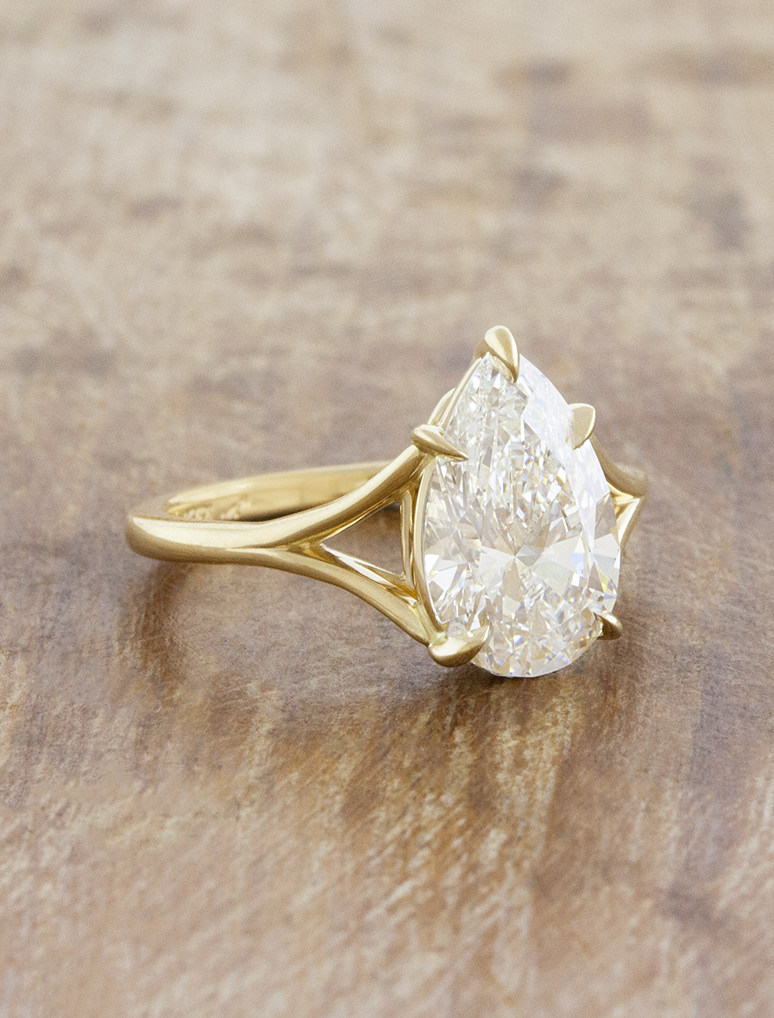 2 CT Round Three Stones Lab Grown Diamond Engagement Ring