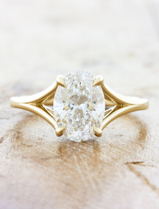 2 CT Round Three Stones Lab Grown Diamond Engagement Ring