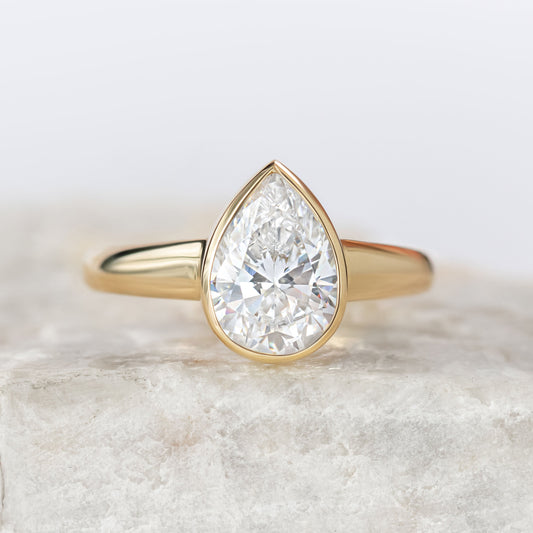 2 CT Round Three Stones Lab Grown Diamond Engagement Ring