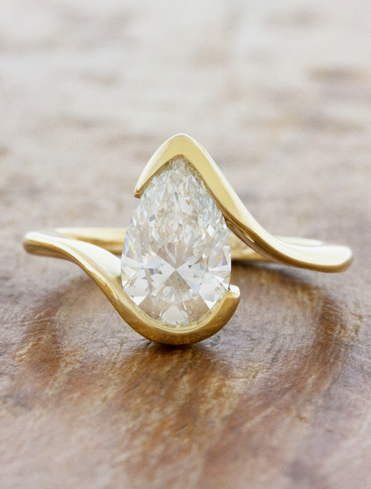 2 CT Round Three Stones Lab Grown Diamond Engagement Ring