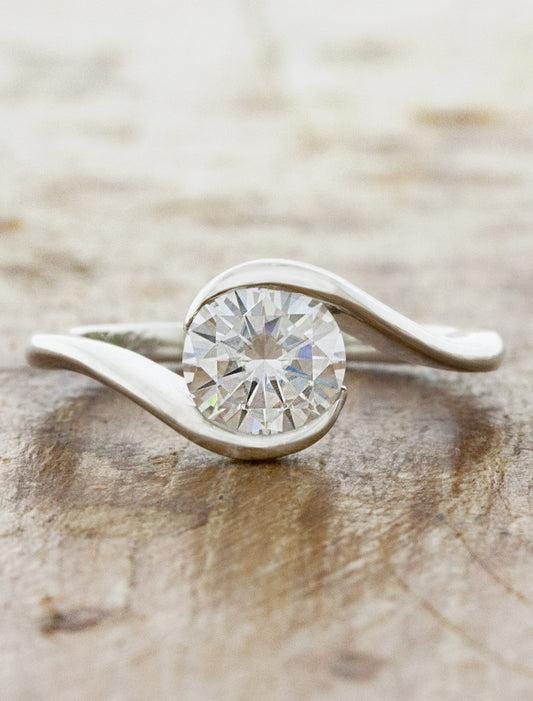 2 CT Round Three Stones Lab Grown Diamond Engagement Ring