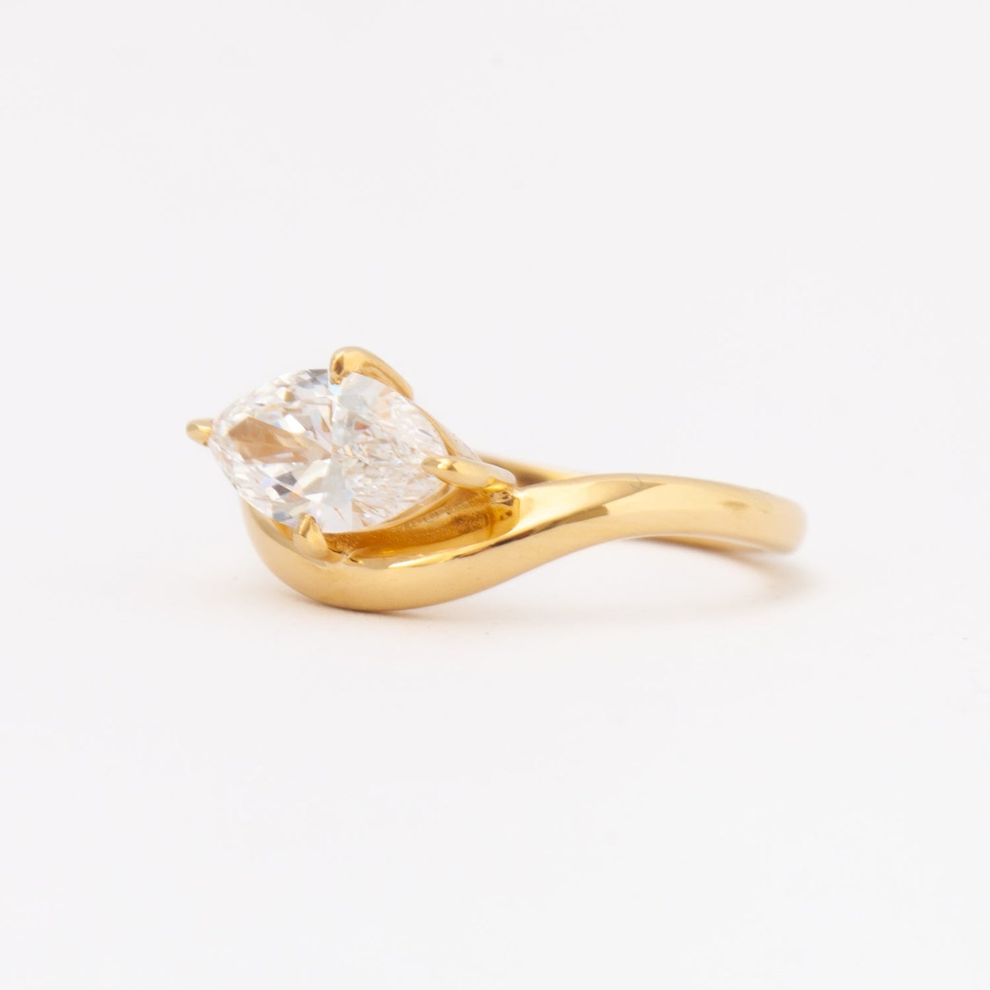 2 CT Round Three Stones Lab Grown Diamond Engagement Ring