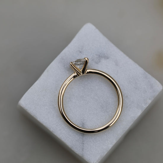 0.90 CT Cushion Solitaire CVD E/VS1 Diamond Engagement Ring 8