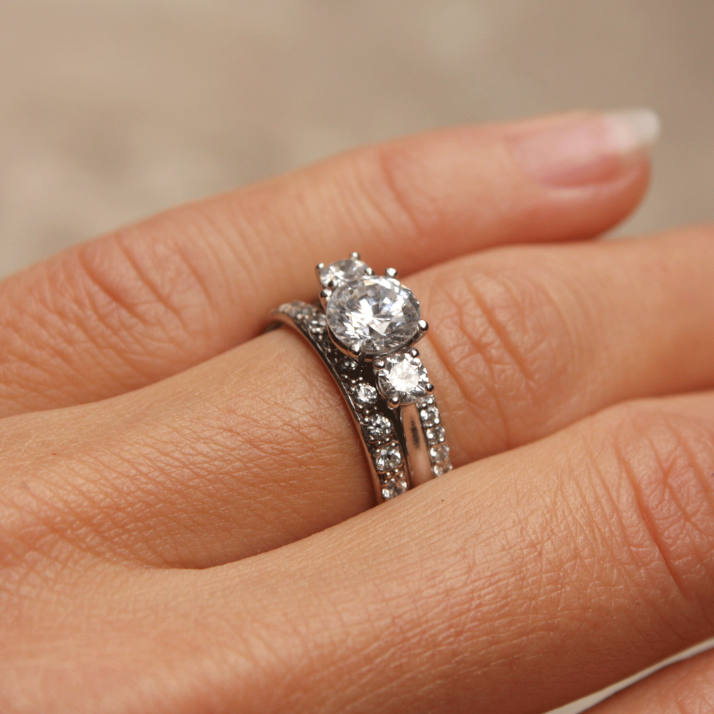 2 CT Round Three Stones Lab Grown Diamond Engagement Ring