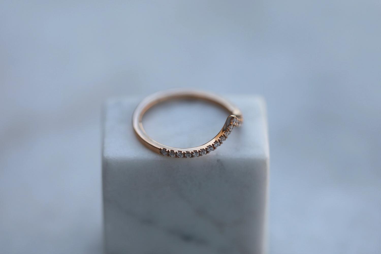 0.225 CT Round Curved CVD EF/VS Diamond Wedding Band 8