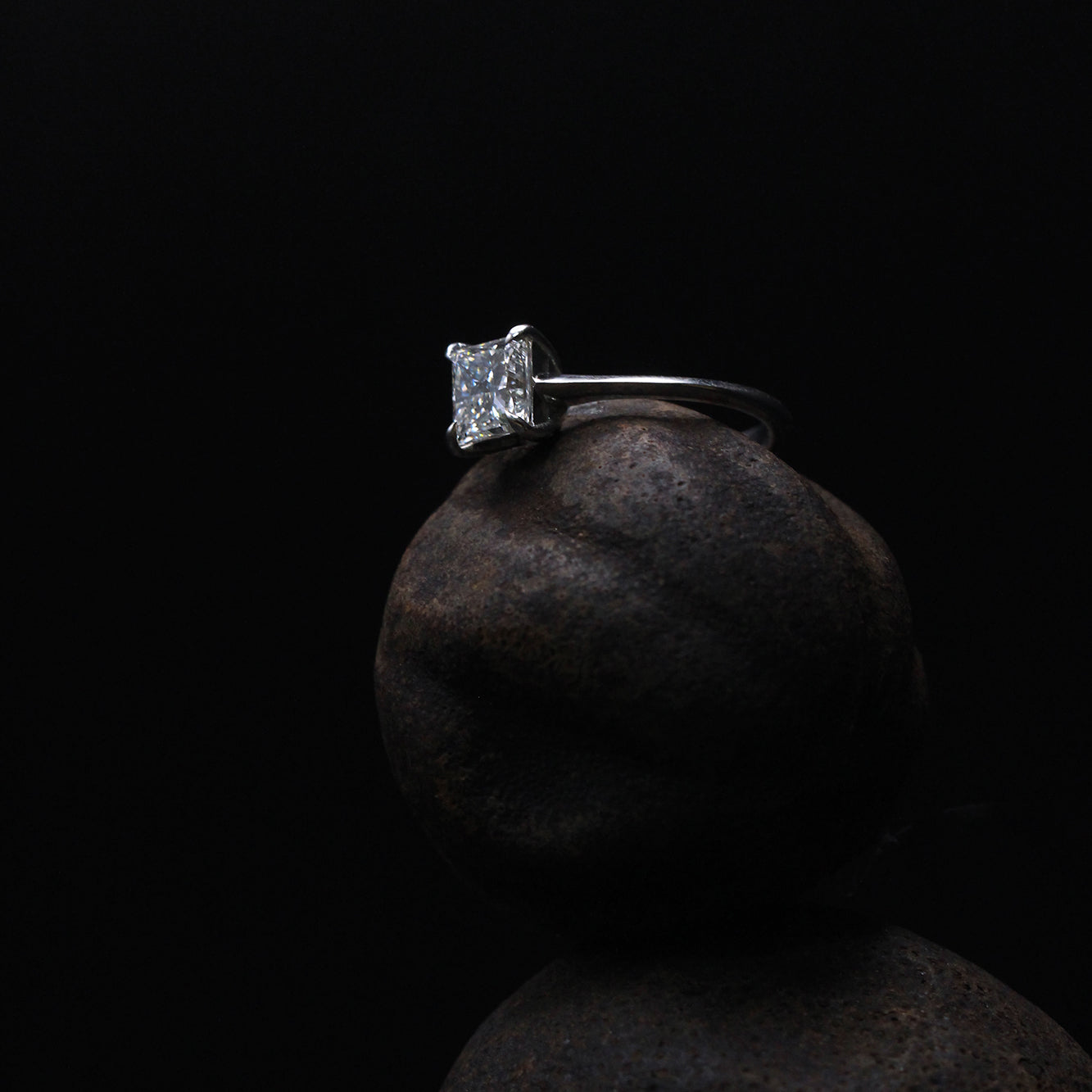 2 CT Round Three Stones Lab Grown Diamond Engagement Ring