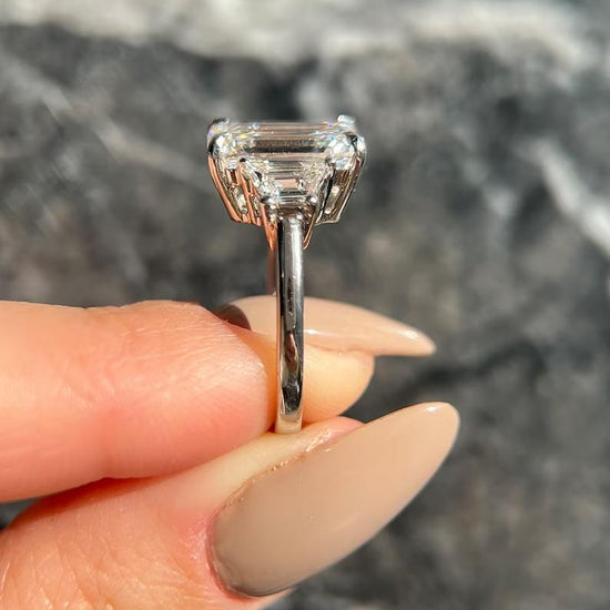 5.0 CT Emerald Three Stone CVD E/VS2 Diamond Engagement Ring 3