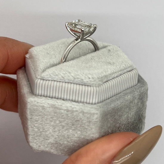 1.50 CT Emerald Solitaire CVD F/VS2 Diamond Engagement Ring 3