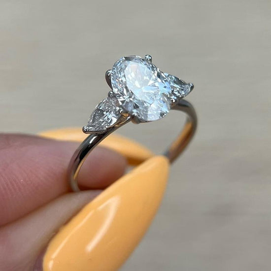 1.50 CT Oval Three Stones CVD E/VS2 Diamond Engagement Ring 3