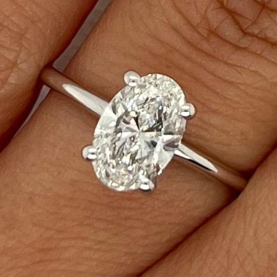 1.0 CT Oval Solitaire CVD E/VS2 Diamond Engagement Ring 2