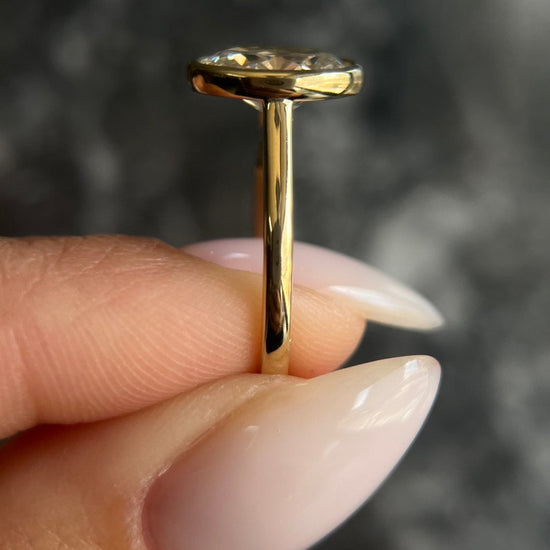 2.0 CT Oval Bezel Solitaire CVD F/VS1 Diamond Engagement Ring 3