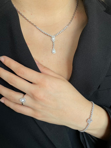 0.90 TCW Round & Emerald Shape Moissanite Necklace