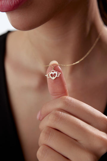 0.25-1.0 CT Round Cut Solitaire Angel Wing Moissanite Diamond Necklace