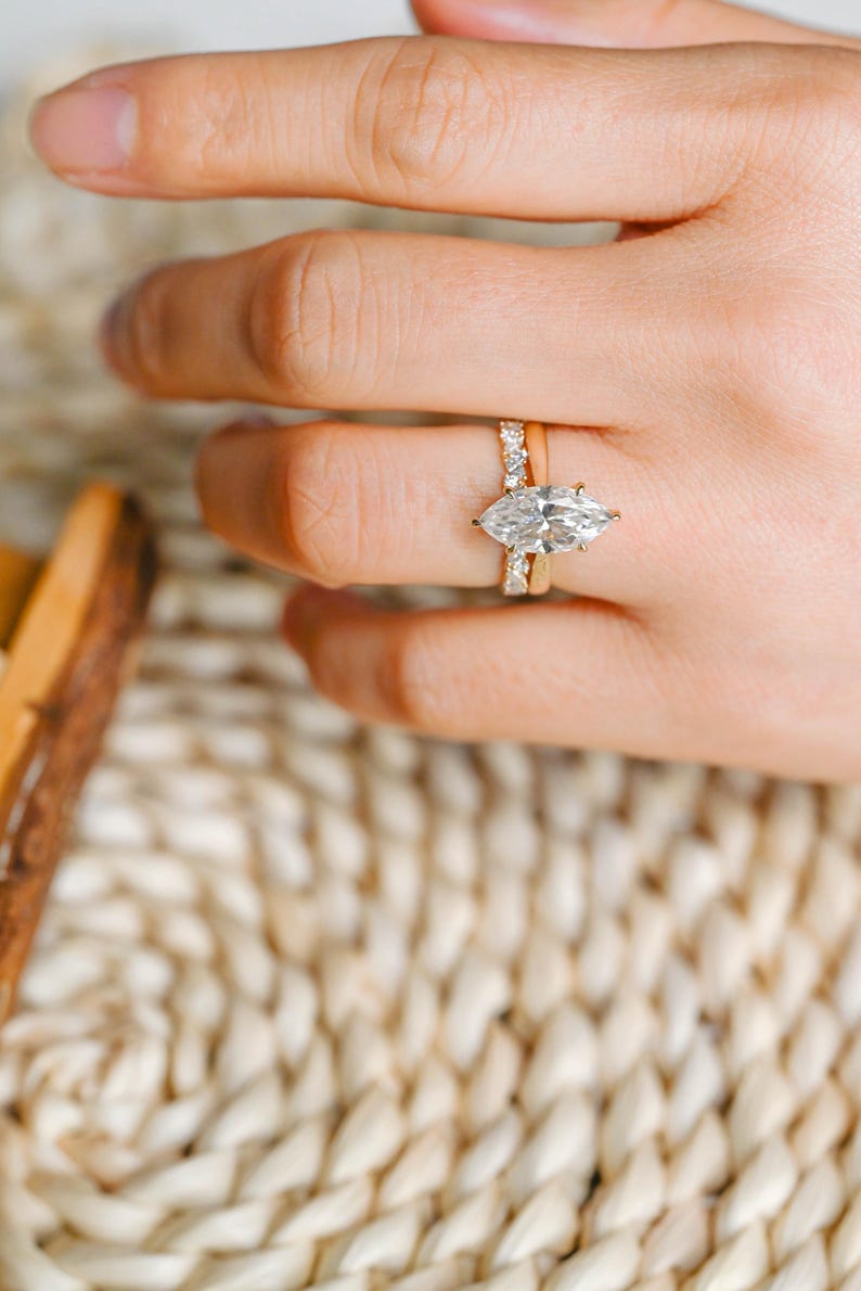 Marquise Cut Cluster Styled Lab Grown Diamond Bridal Ring Set